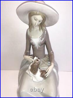 Lladro Girl With Dog Retired 1981 12.5 Tall Porcelain Figurine # 4806 Mint