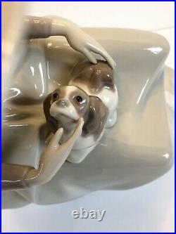 Lladro Girl With Dog Retired 1981 12.5 Tall Porcelain Figurine # 4806 Mint