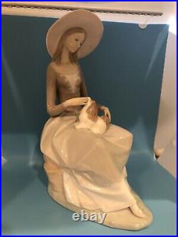 Lladro Girl With Dog Retired 1981 12.5 Tall Porcelain Figurine # 4806 Mint