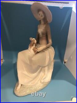 Lladro Girl With Dog Retired 1981 12.5 Tall Porcelain Figurine # 4806 Mint