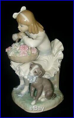 Lladro Girl With Flowers & Dog Porcelain Figurine # 1088 Retired 1989