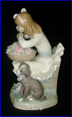 Lladro Girl With Flowers & Dog Porcelain Figurine # 1088 Retired 1989