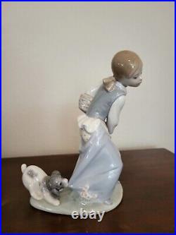 Lladro, Girl With Naughty Dog