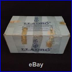 Lladro Girl with Goose & Dog #4866 Figurine Mint in Original Box