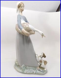 Lladro Girl with Goose and Dog Figurine #4866 Mint