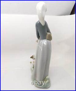 Lladro Girl with Goose and Dog Figurine #4866 Mint