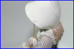 Lladro Girl withDog & Ball #5078 Salvador Furio Porcelain Figurine 1979