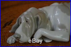 Lladro Glazed Porcelain Old Hound Dog Figurine Juan Huerta Spain Retired