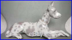 Lladro Great Dane Dog 1068 Figurine
