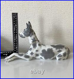 Lladro Great Dane Dog 1068 Vintage figurine retired Excellent condition No box
