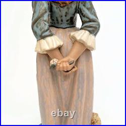 Lladro Gres #12085'Rosita' Girl Holding Rose with Dog Figurine