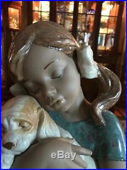 Lladro Gres Figurine Gabriela 2355 Bust of Girl Hugging Puppy Dog 13.5 Tall