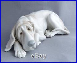 Lladro Hound Dog Bloodhound Ornament Figurine Old Dog Retired 1978