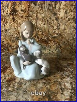 Lladro In Mint Condition Girl With Cat And Dog #5640-cat Nap