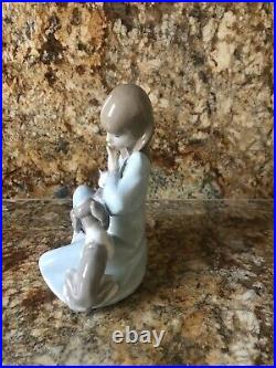 Lladro In Mint Condition Girl With Cat And Dog #5640-cat Nap