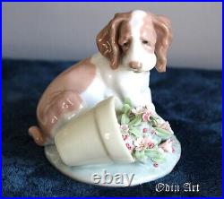 Lladro It Wasn't Me! 07672 Spaniel Puppy Dog Flowers Figurine with Box
