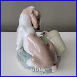 Lladro It Wasn't Me Dog with Flowers And Flowerpot Figurine 7672 Original Box EUC