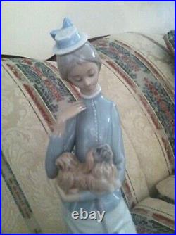 Lladro Lady With A Dog Tall Lovely Graceful Figurine Pastel Colors Mint 4893