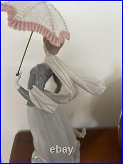 Lladro Lady With Shawl & Dog 1974 Retired 1998 H-17 #4914 Fulgencio Garcia