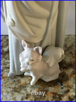 Lladro Lady with Dog & Umbrella (#4761 Retired!) Figurine 14 Excellent