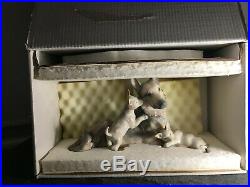 Lladro Large German Shepard Dog with Puppies 6454 Mint Condition with BOX