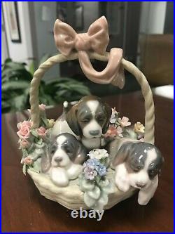 Lladro Litter of Love 1441 Figurine Puppies in Basket. Excellent condition
