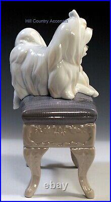 Lladro Looking Pretty' #6688 Two Malteses On Ottoman Msrp $560 Mint Cond