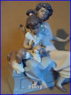 Lladro MEET MY FRIEND African Black Legacy Mom Girl Dogs EXTREMELY RARE MINT