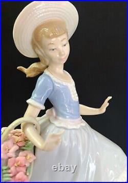 Lladro Mirth In The Country Figurine 4920 Girl With Puppy Dog 1974 No Box