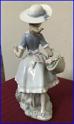 Lladro'Mirth in the Country and Dog' #4920 Girl Running Basket Flowers Retired