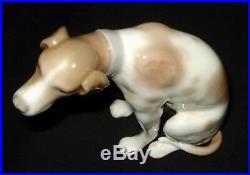 Lladro Moping Dog Porcelain Figurine # 4902 Retired 1979 Spain Mint