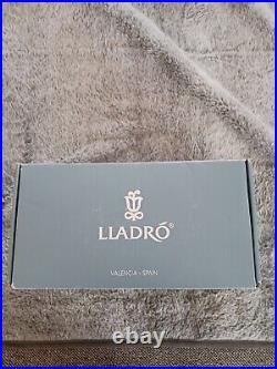 Lladro My Sweet Little Puppy8531