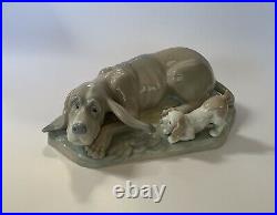 Lladro NAO Bloodhound Dog Basset Hound Puppy Figurine 11 1/2 Spain Porcelain