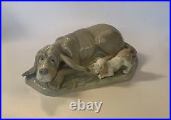 Lladro NAO Bloodhound Dog Basset Hound Puppy Figurine 11 1/2 Spain Porcelain