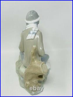 Lladro NAO Lesson For The Dog Boy Figure #140 Spain Porcelain Figurine