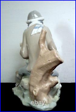 Lladro Nao'Lesson For the Dog' #140 Figurine