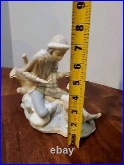 Lladro Nao Lesson For the Dog #140 Figurine New