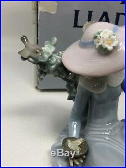 Lladro Not Too Close Girl Dog Birds Figurine 5781 Mint with Box