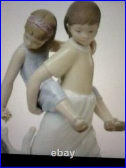 Lladro Oh Happy Days #8353 Brand New In Box Family Sisters And Dog