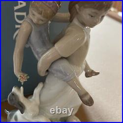 Lladro Oh Happy Days #8353 In Box Family Sisters And Dog