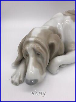 Lladro Old Hound Dog #1067 Figurine Collectible Modern Art