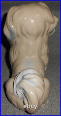 Lladro PEKINGESE DOG SITTING Porcelain Figurine HAND MADE in SPAIN