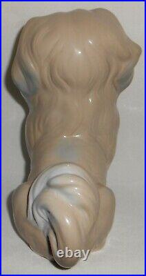 Lladro PEKINGESE DOG SITTING Porcelain Figurine HAND MADE in SPAIN