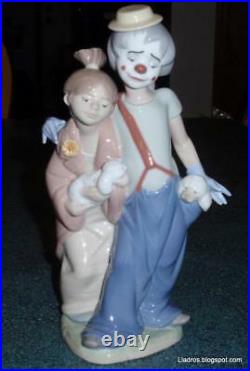 Lladro Pals Forever Clown With Puppy Dogs Figurine #7686 Cute Collectible GIft