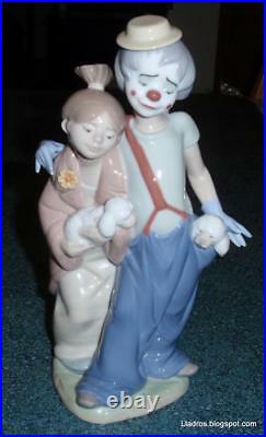 Lladro Pals Forever Clown With Puppy Dogs Figurine #7686 Cute Collectible GIft