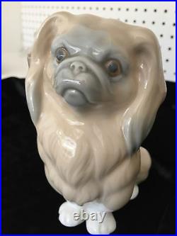 Lladro Pekingese Porcelain Dog Figurine 6 1/8 Tall