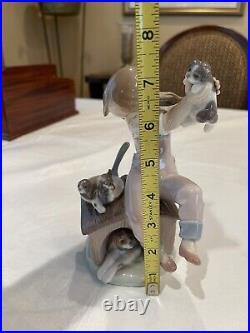 Lladro Pick Of The Litter Child Girl Dog Puppies Figurine 7621 Original Box EUC