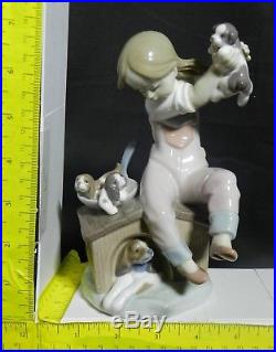 Lladro Pick of the Litter #7621 Girl with Dog & Pups withOriginal Box Mint VT2025