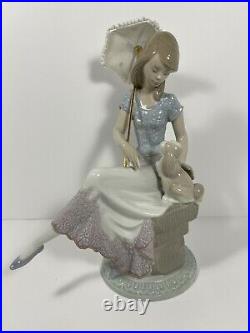 Lladro Picture Perfect #7612 Boxed Young Lady With Puppy