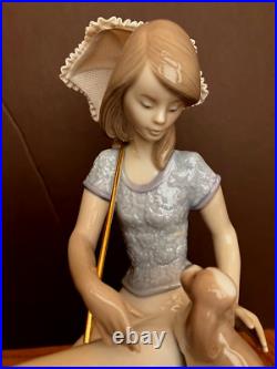 Lladro Picture Perfect #7612 Figurine (Collector's Society 1990)-Mint-Orig. Box